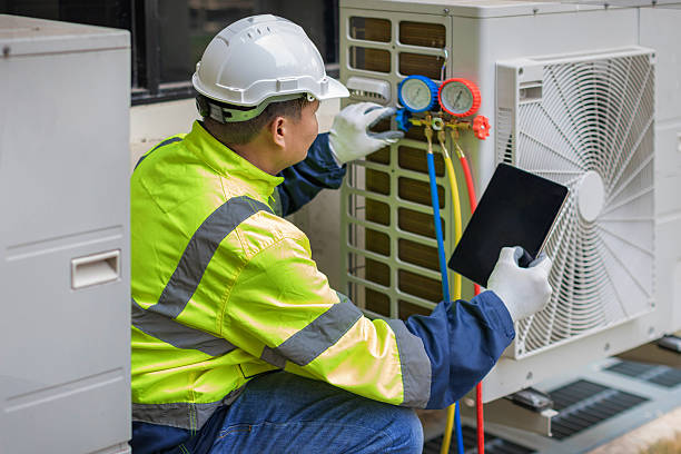 Professional Heat Pump Repair technician working in Woodbridge, CA